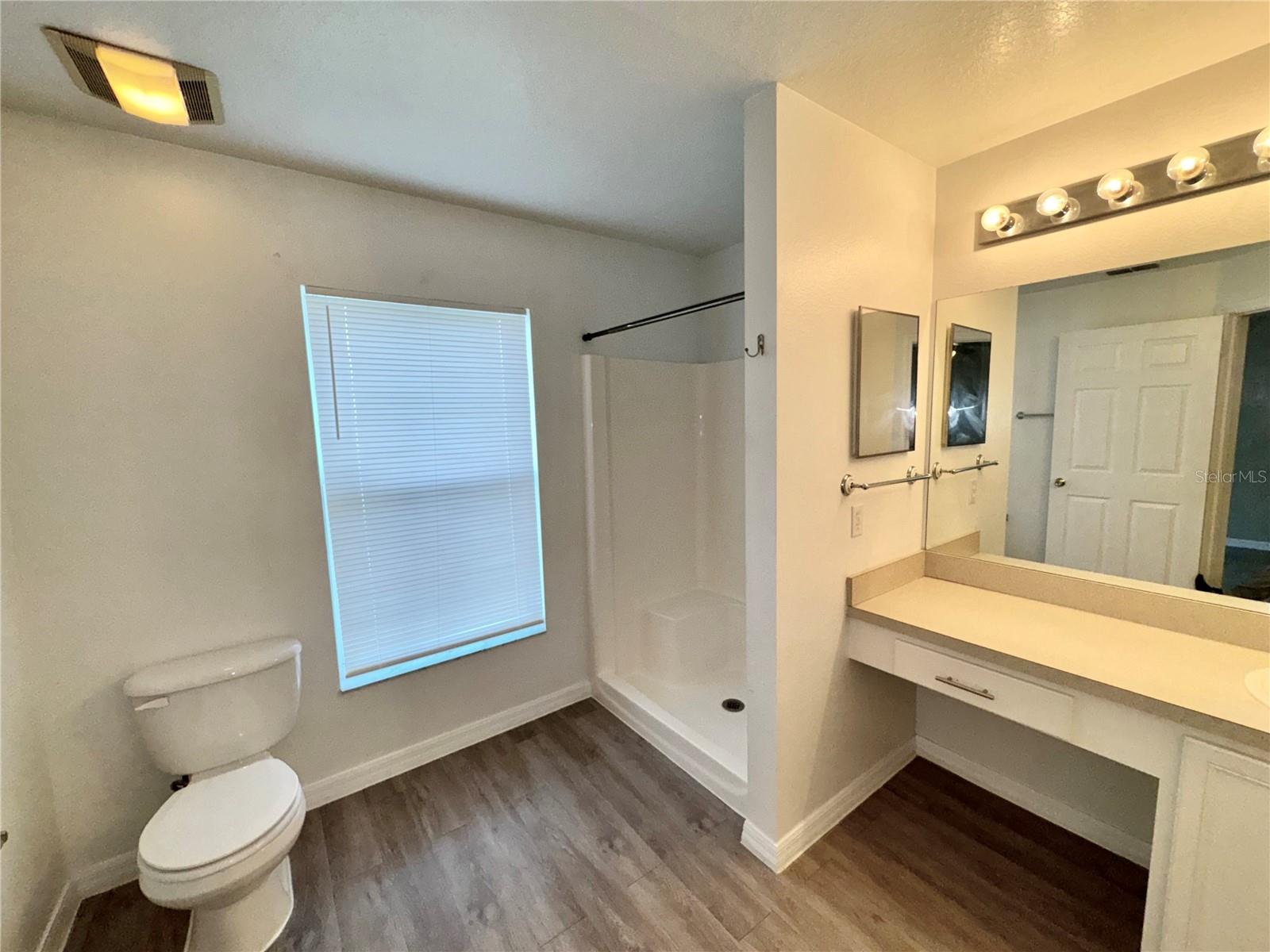 1011 Morvan Ln Property Photo 15