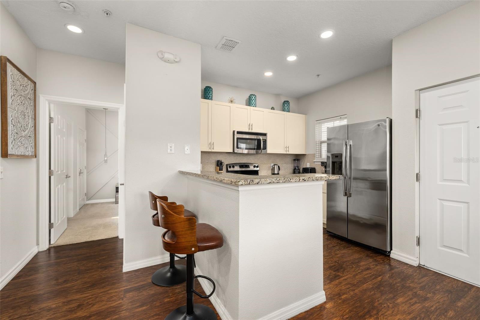 5370 Diplomat Ct #108 Property Photo 11