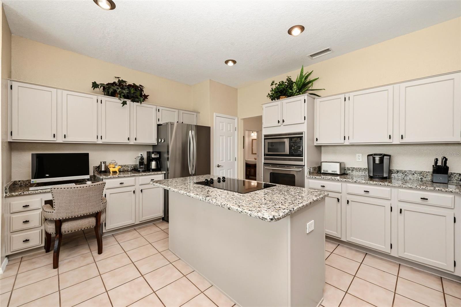 1791 Lisa Ln Property Photo 24