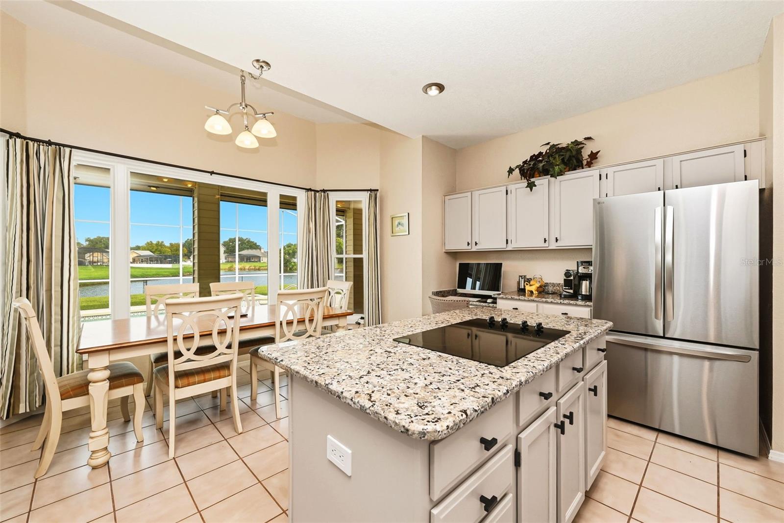 1791 Lisa Ln Property Photo 25