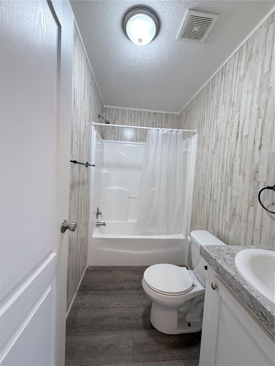 932 Se 40th Pl Property Photo 6