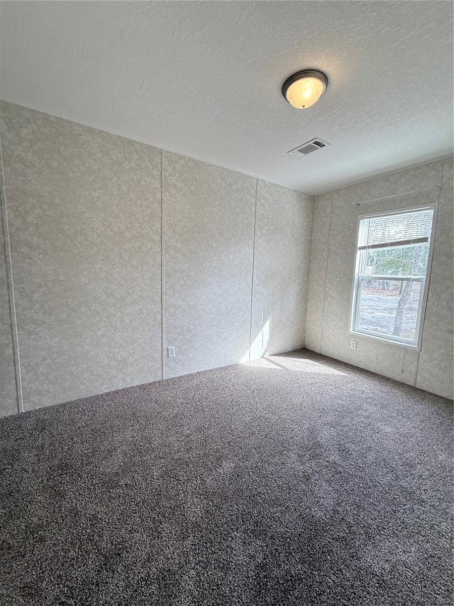 932 Se 40th Pl Property Photo 15