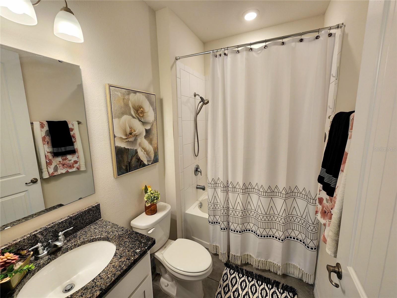 3415 Yellowtop Loop Property Photo 27