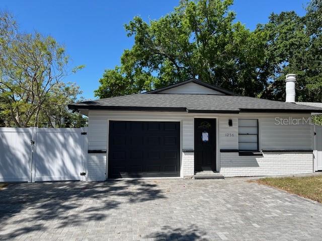 1256 S Bumby Ave Property Photo 10