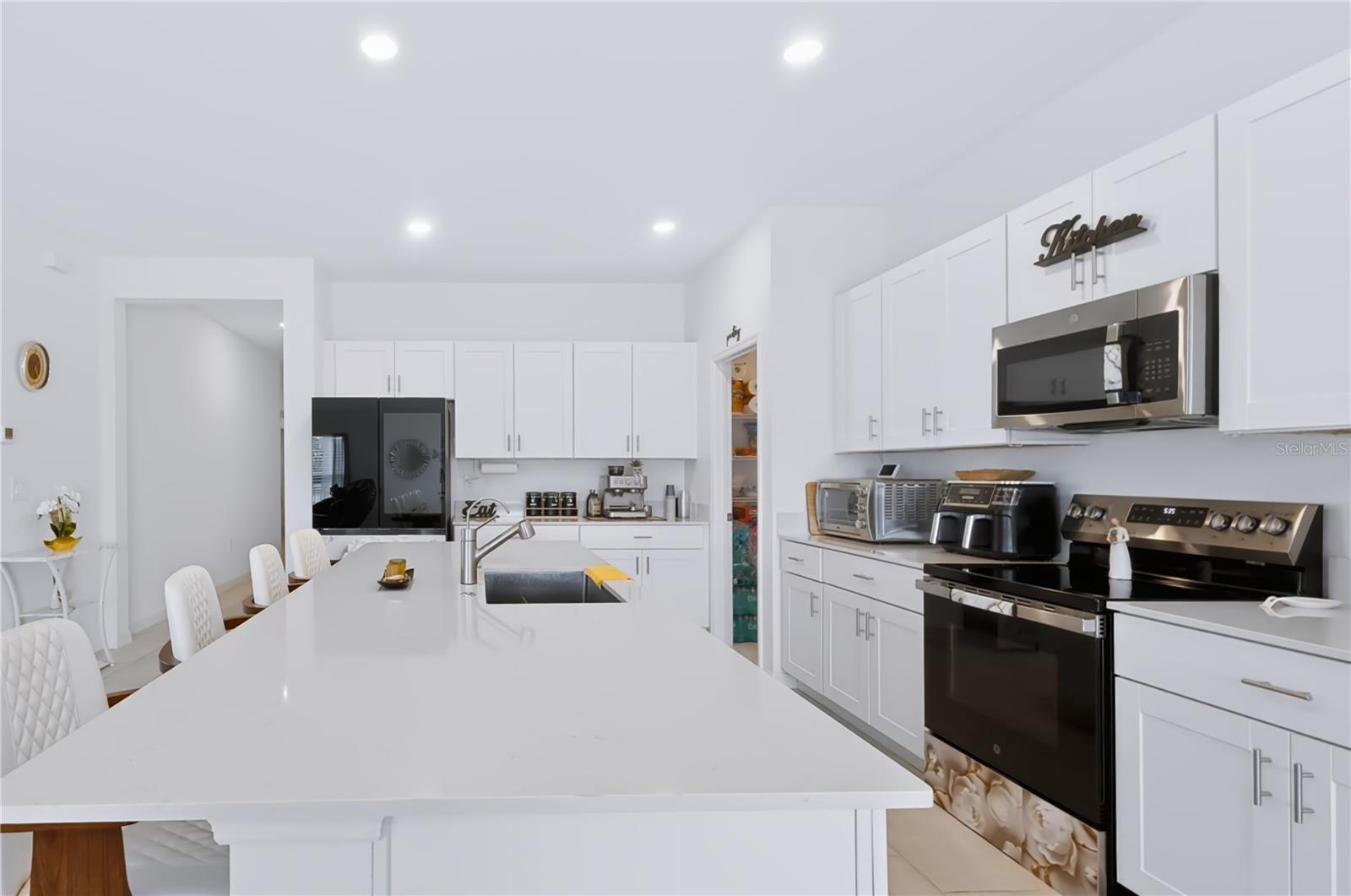 13421 New Jade Ave Property Photo 31