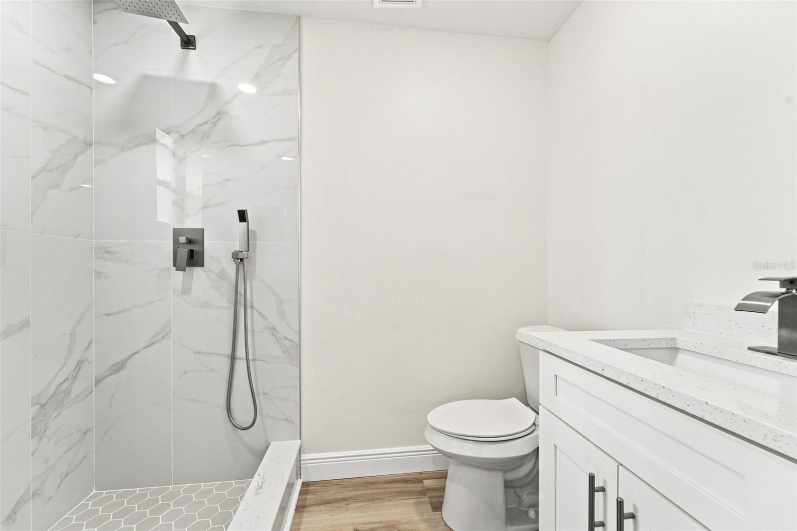 2781 King Oak Cir Property Photo 4