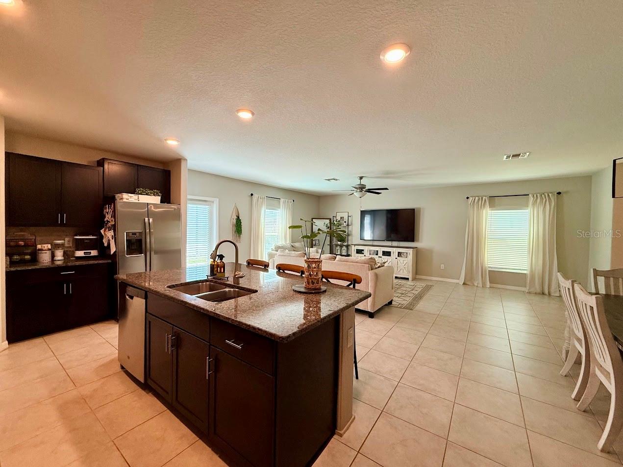 9712 Lemon Drop Loop Property Photo 13