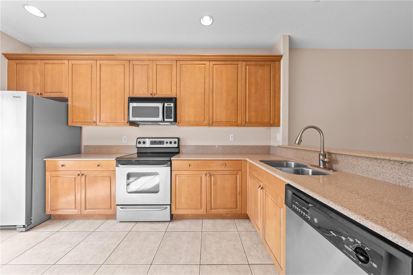 2975 White Cedar Cir Property Photo 10