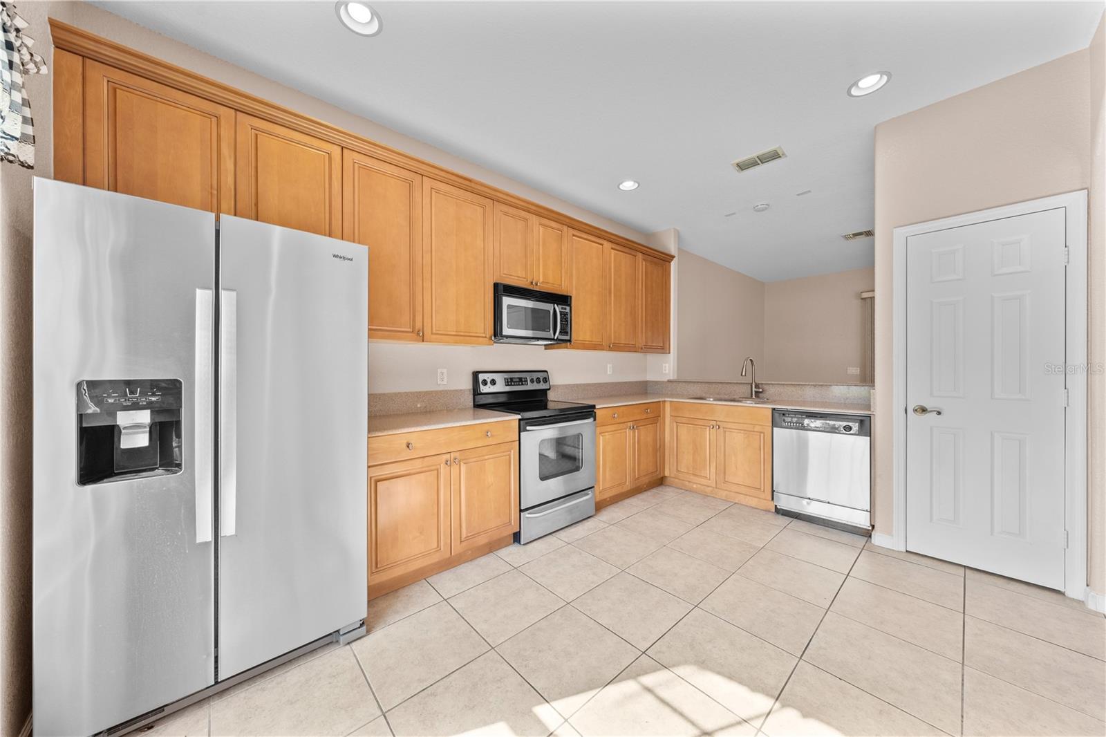 2975 White Cedar Cir Property Photo 14