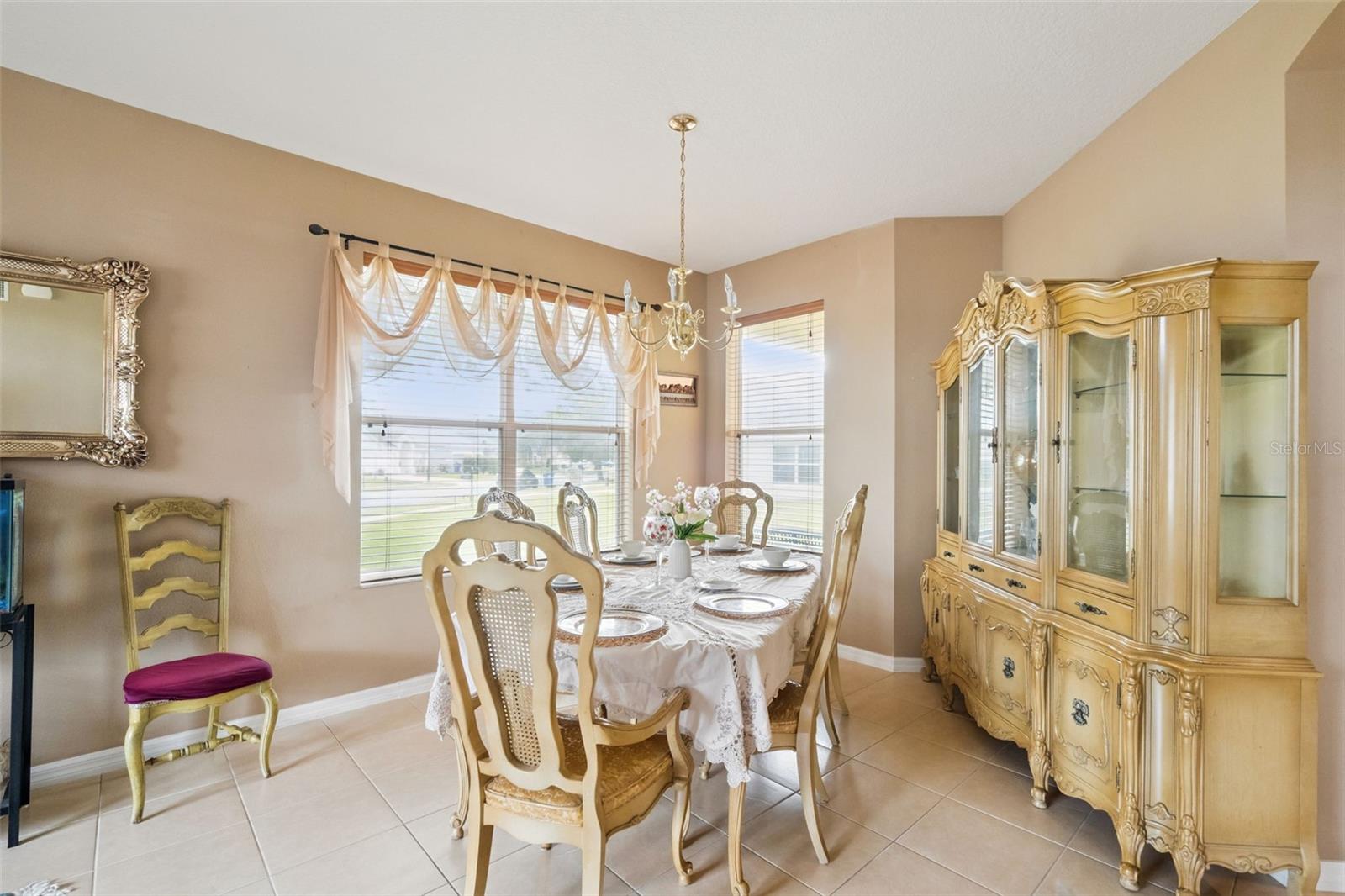 3636 Bristol Cove Ln Property Photo 5
