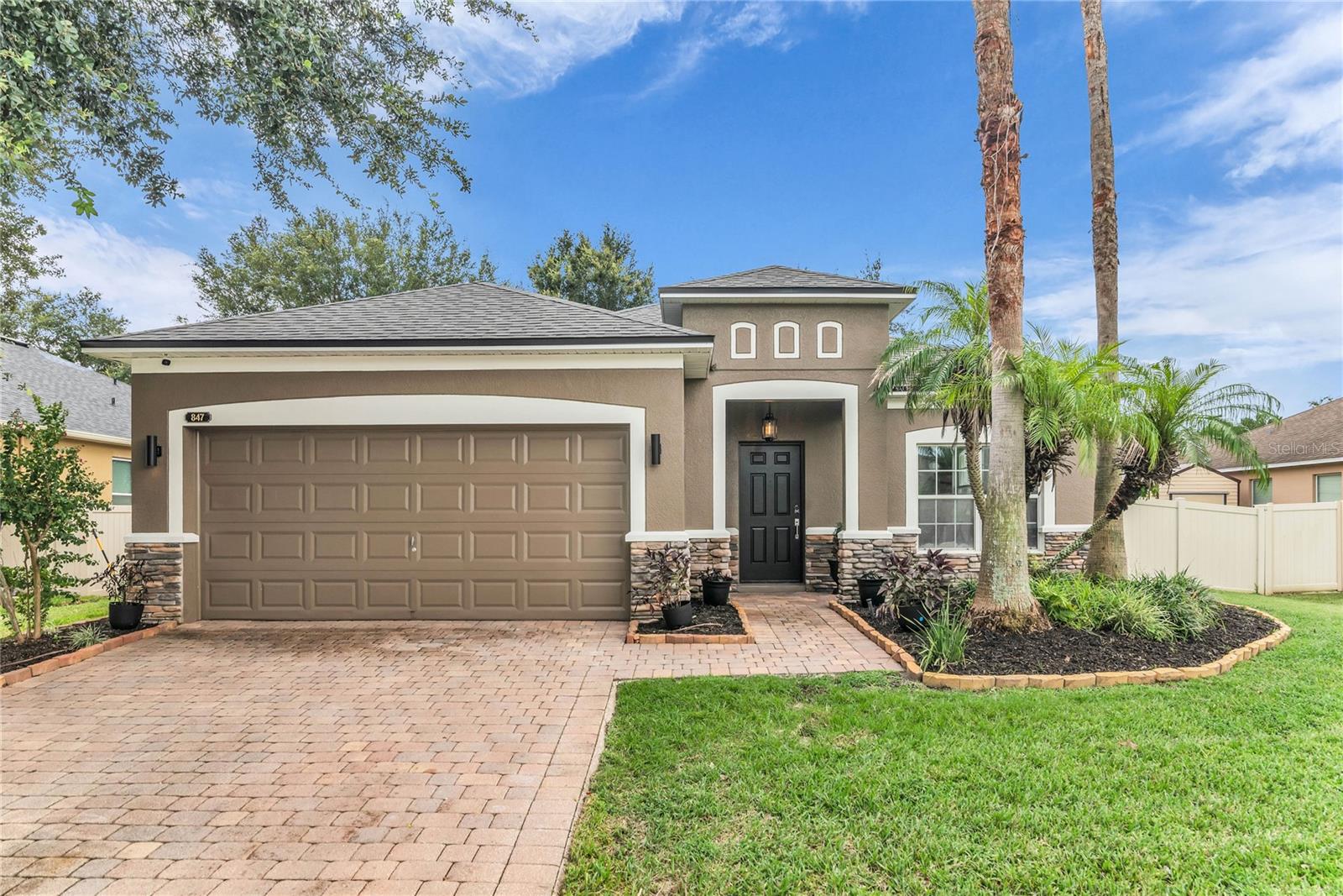 847 AYDEN OAK LN