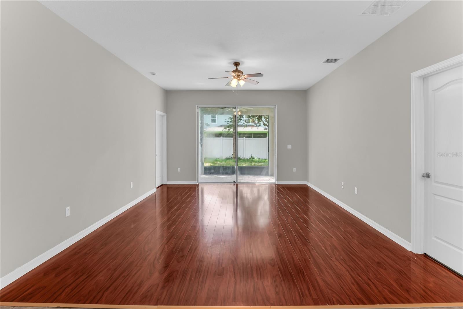 847 Ayden Oak Ln Property Photo 24