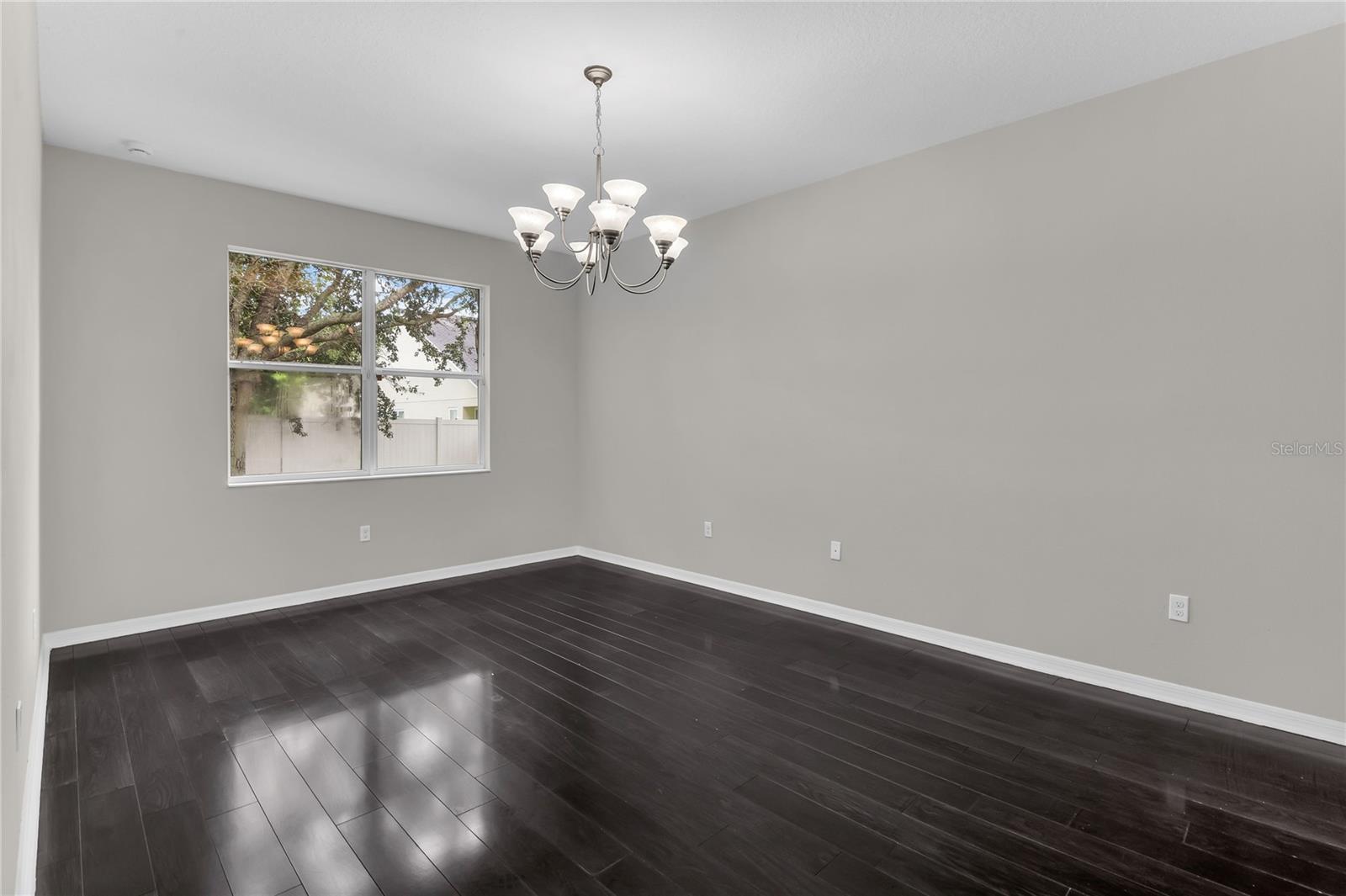 847 Ayden Oak Ln Property Photo 25
