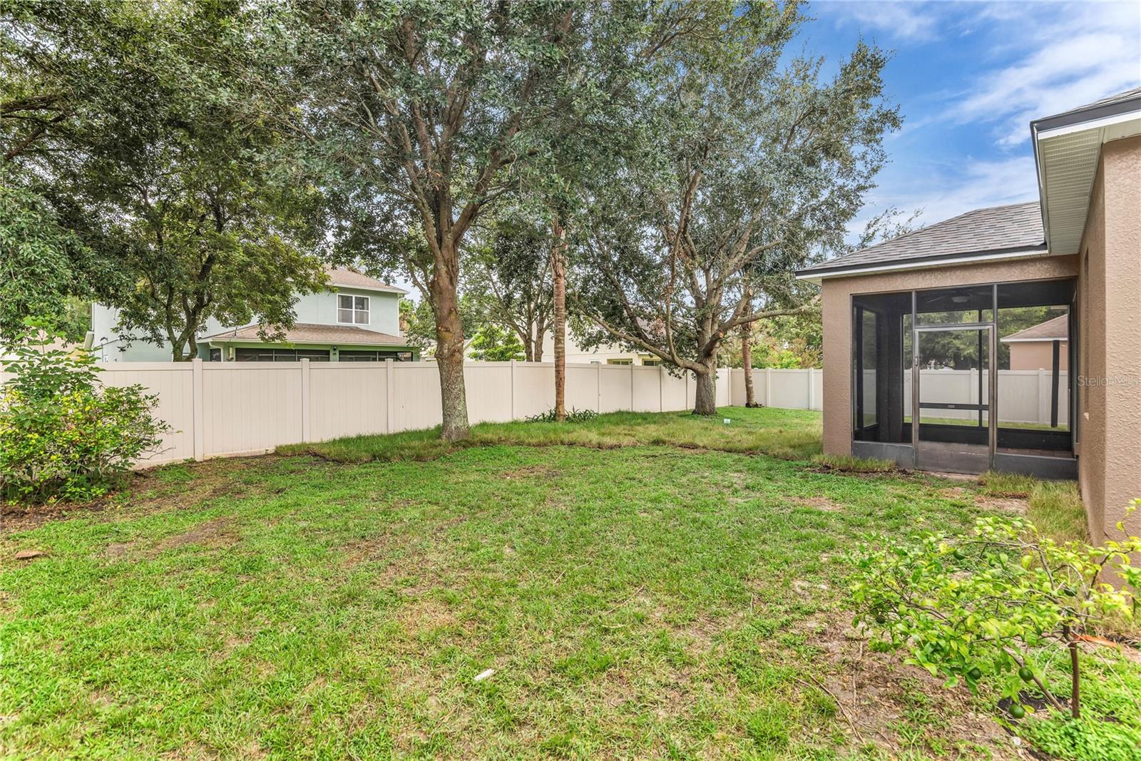847 Ayden Oak Ln Property Photo 43