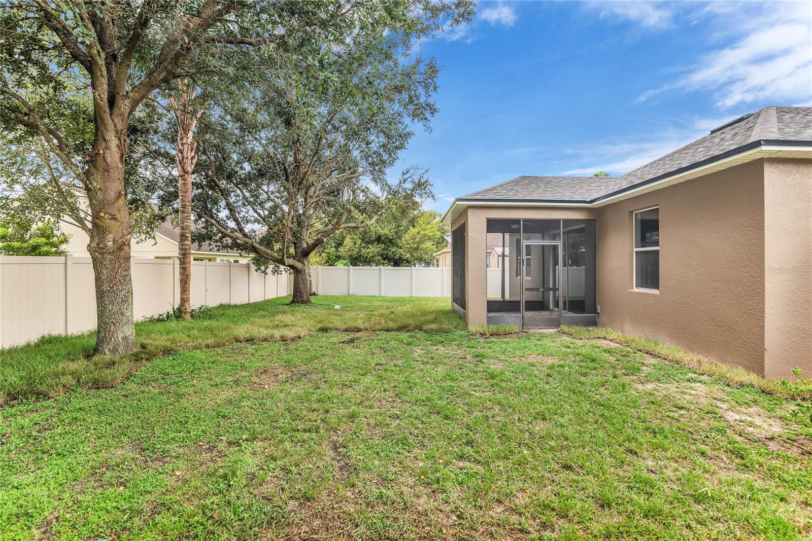 847 Ayden Oak Ln Property Photo 45