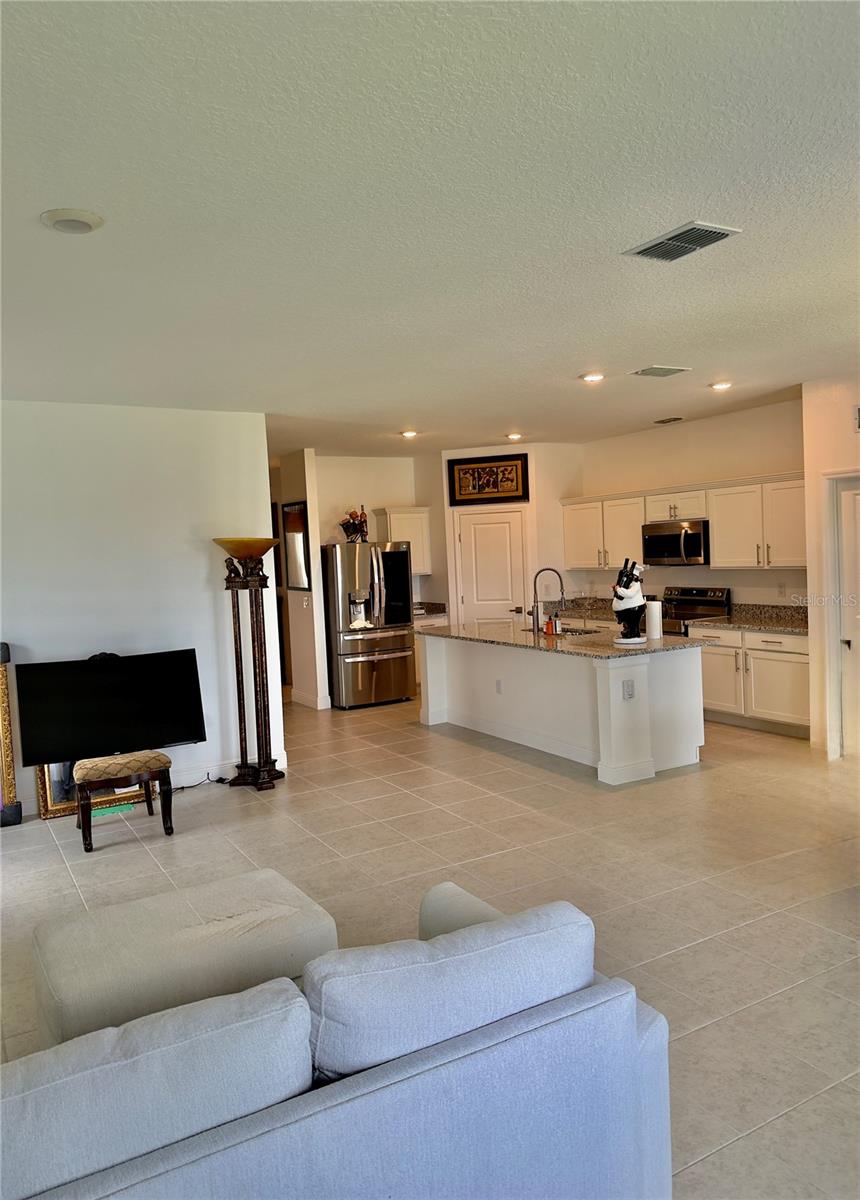 2098 Gold Dust Dr Property Photo 12