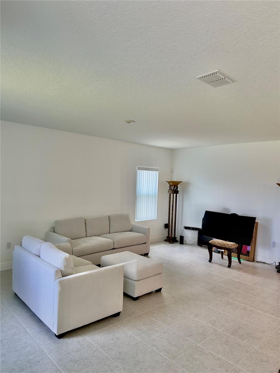 2098 Gold Dust Dr Property Photo 13
