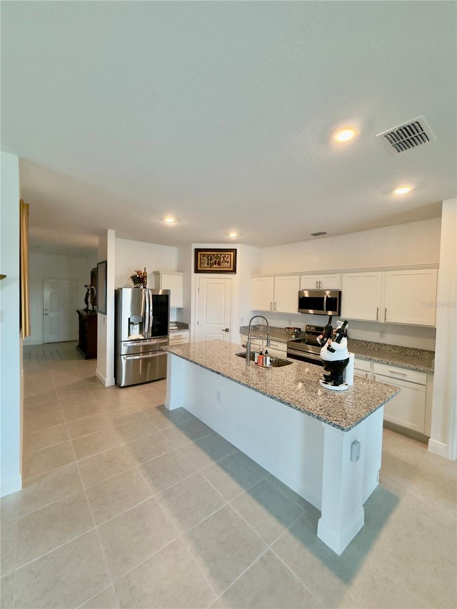 2098 Gold Dust Dr Property Photo 18