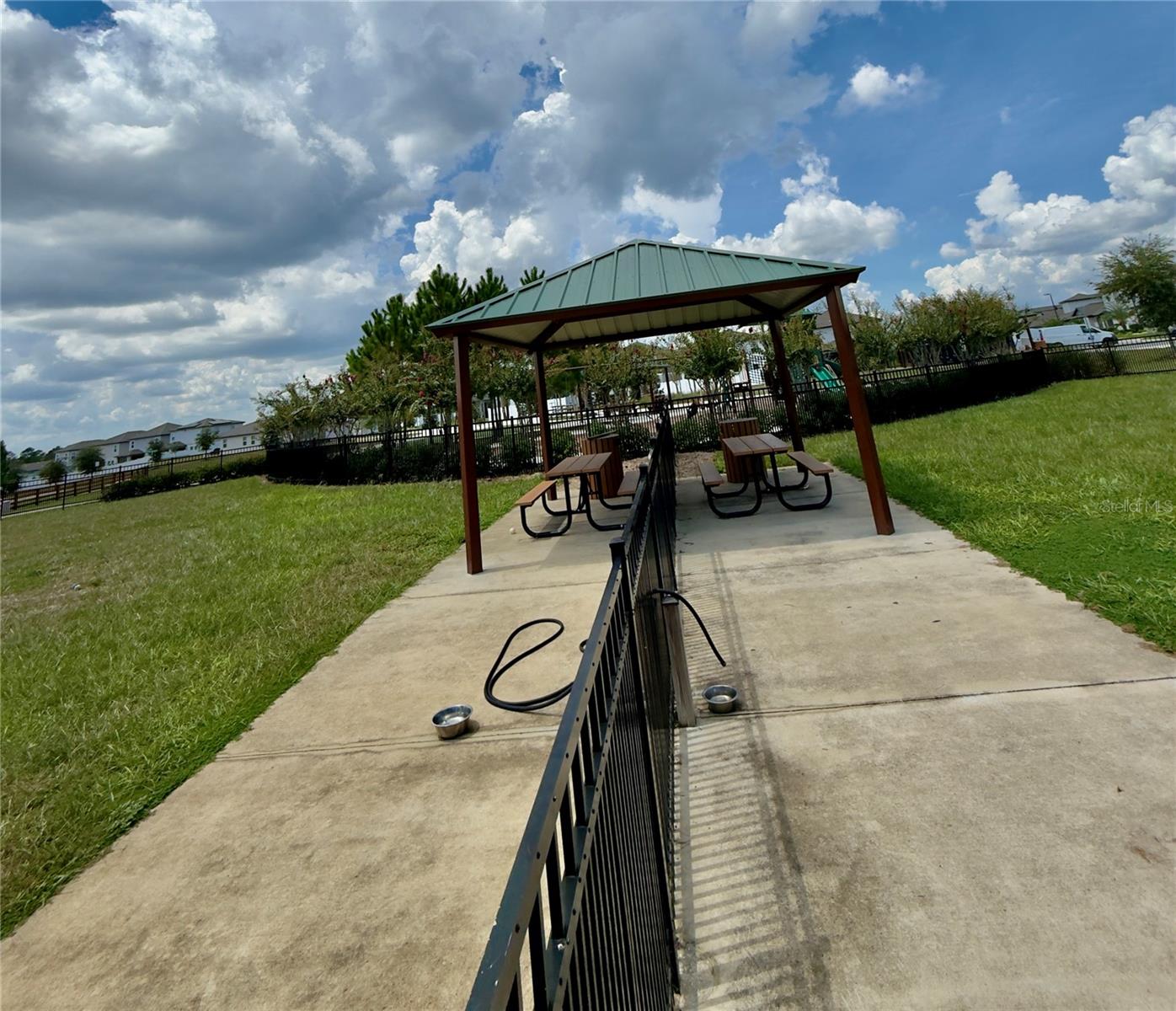 2098 Gold Dust Dr Property Photo 36