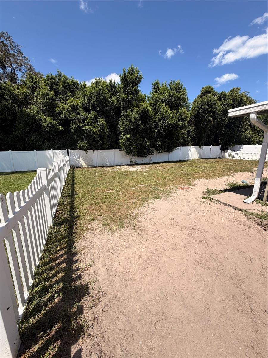 143 Florence Blvd Property Photo 32