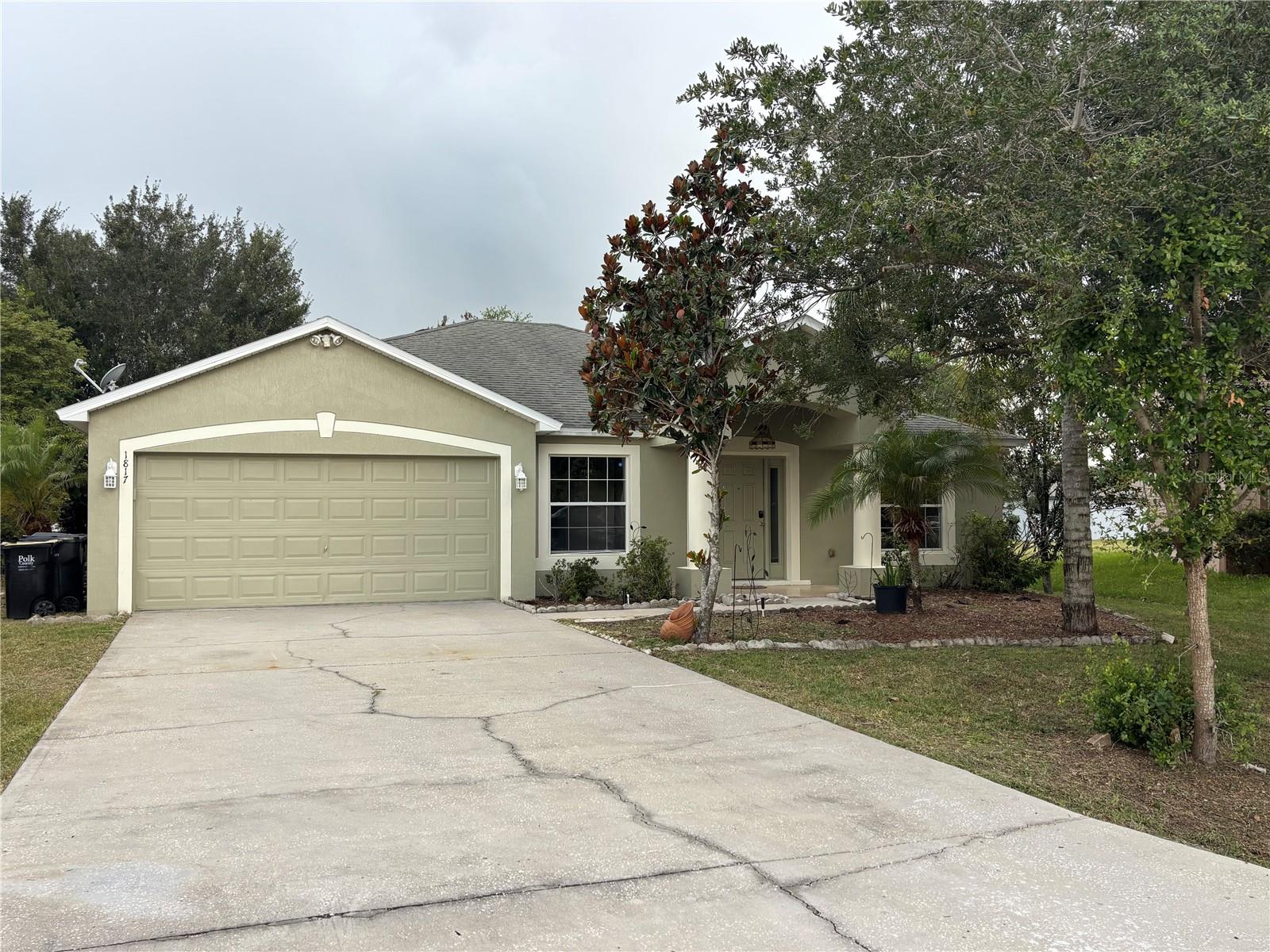 1817 Hudson Dr Property Photo 1