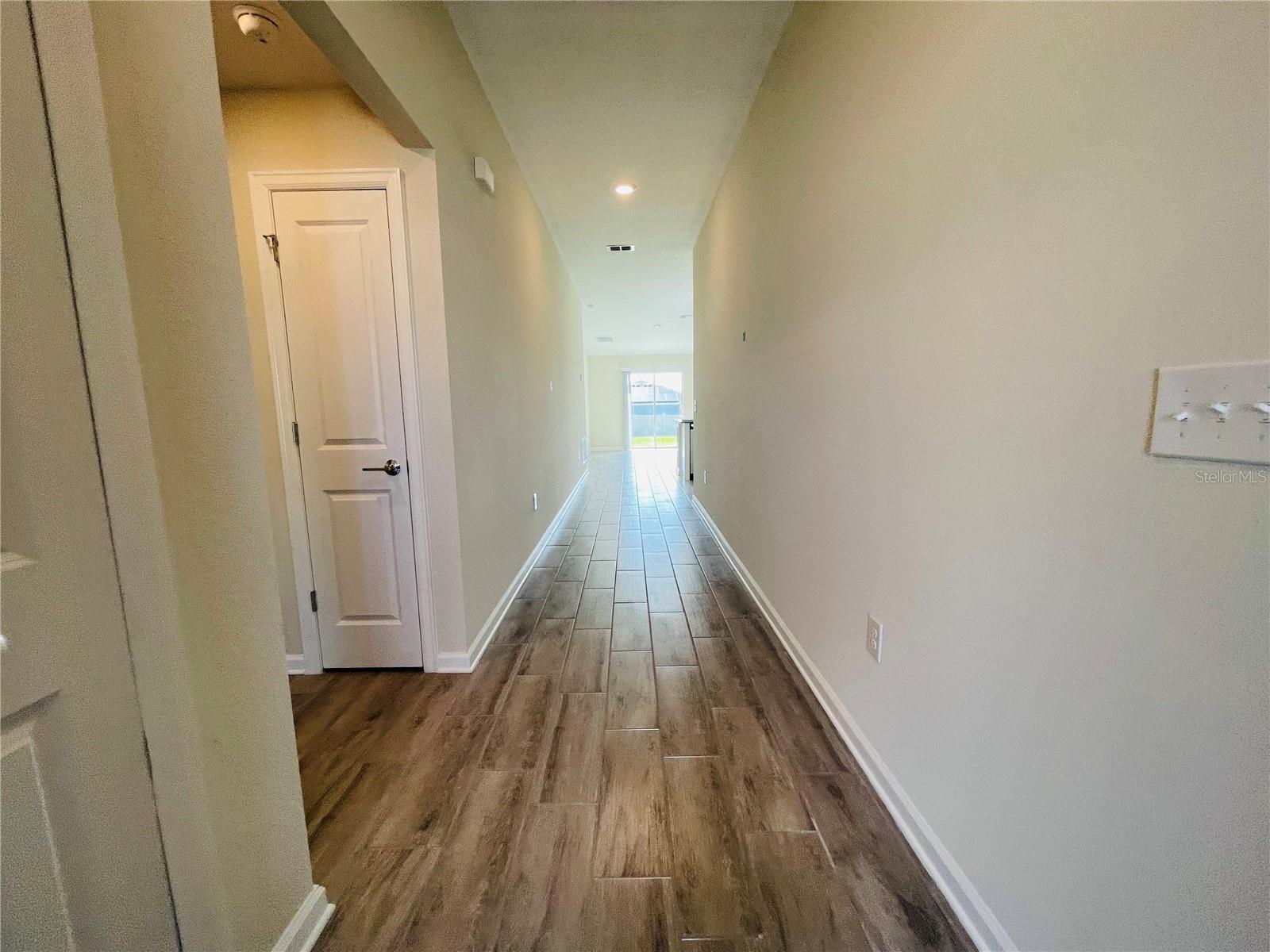 1411 Lassen St Property Photo 2