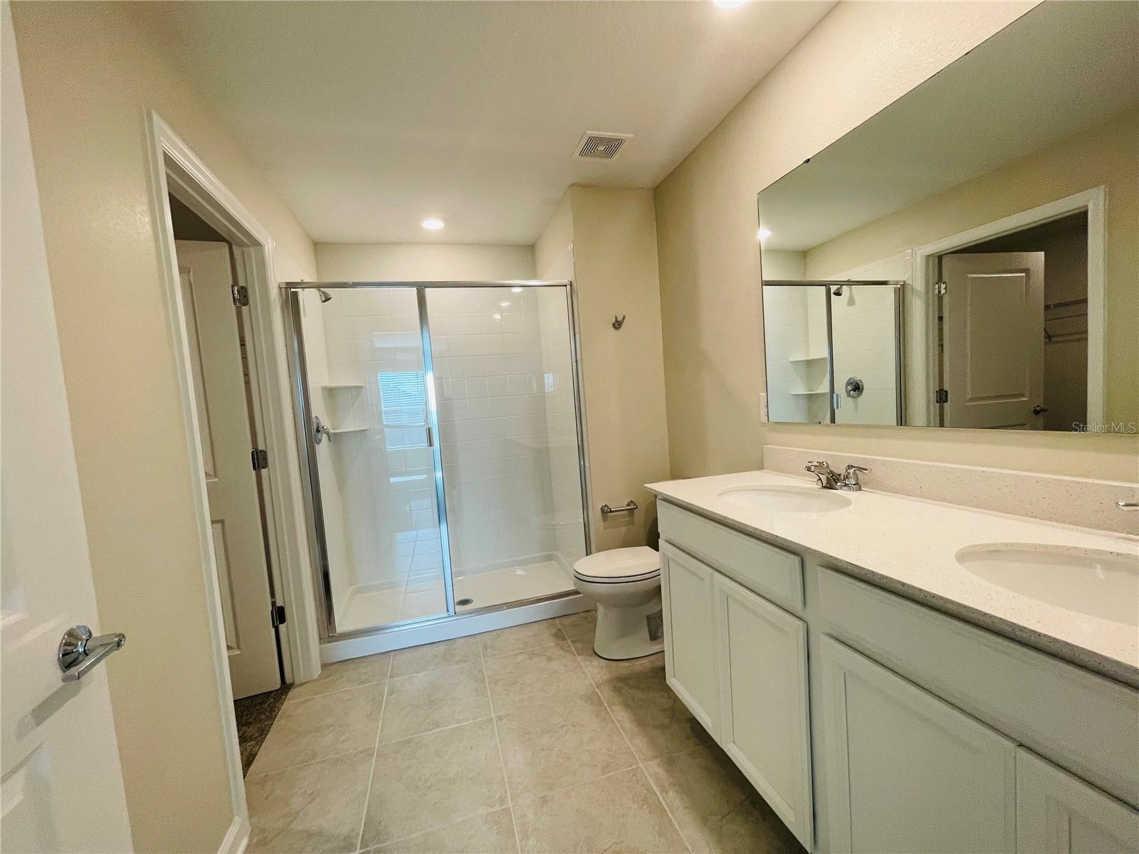 1411 Lassen St Property Photo 14