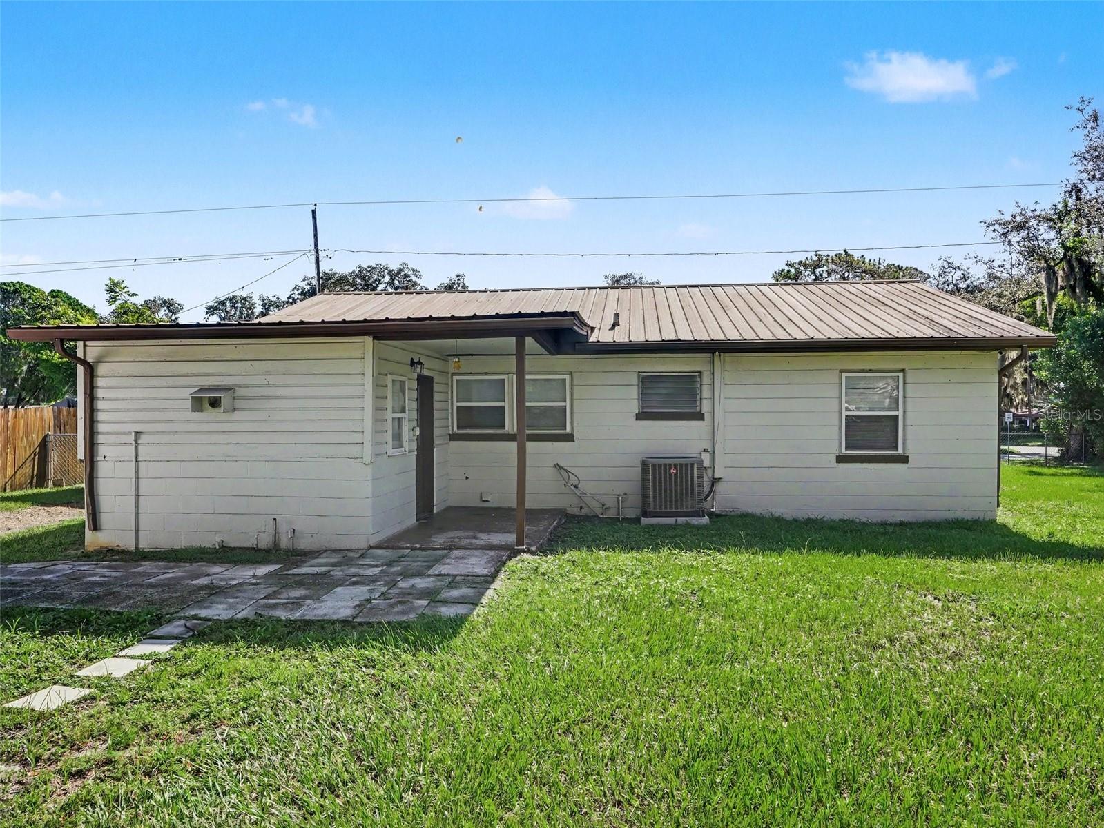 306 Florida Dr Property Photo 63