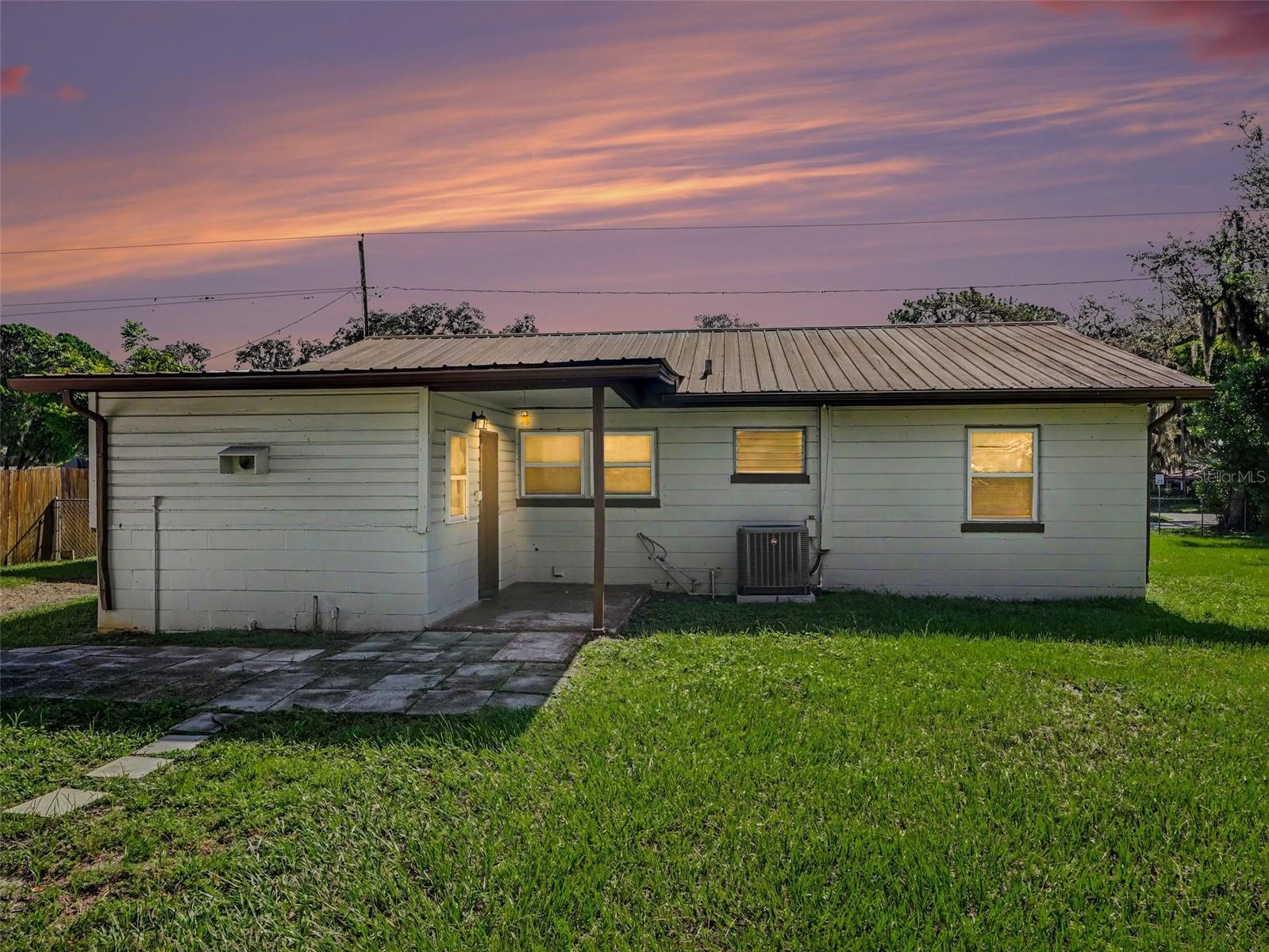 306 Florida Dr Property Photo 64