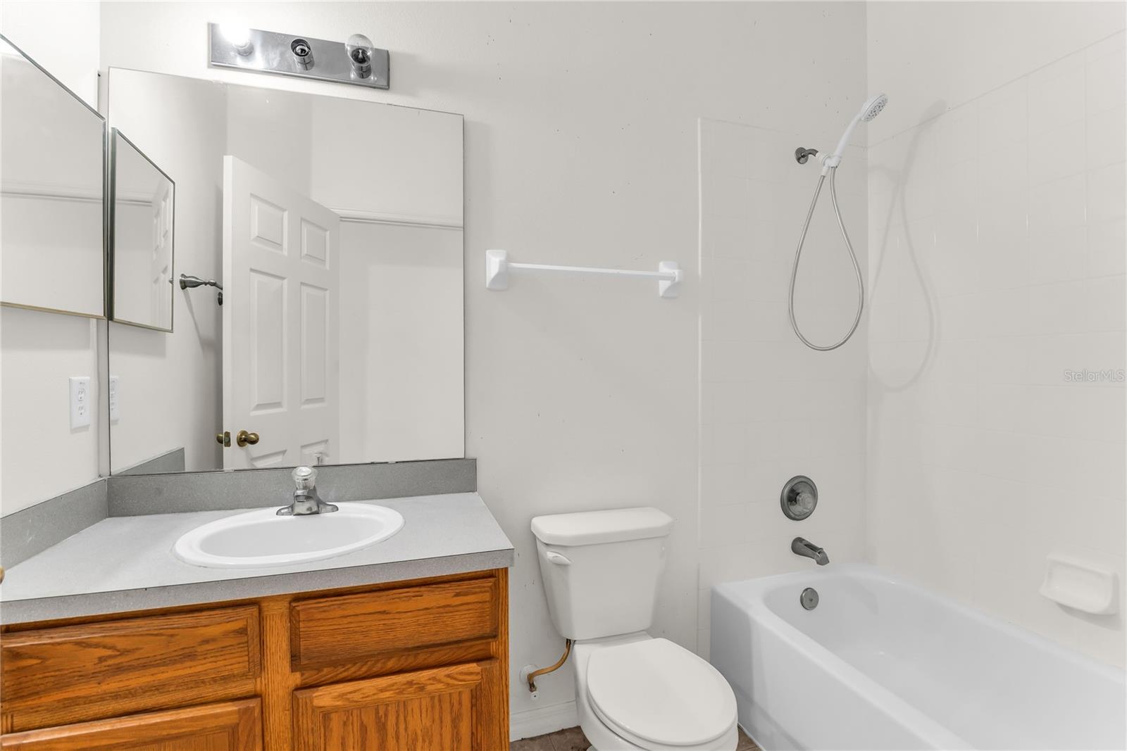 1509 Cristalli Ct Property Photo 31