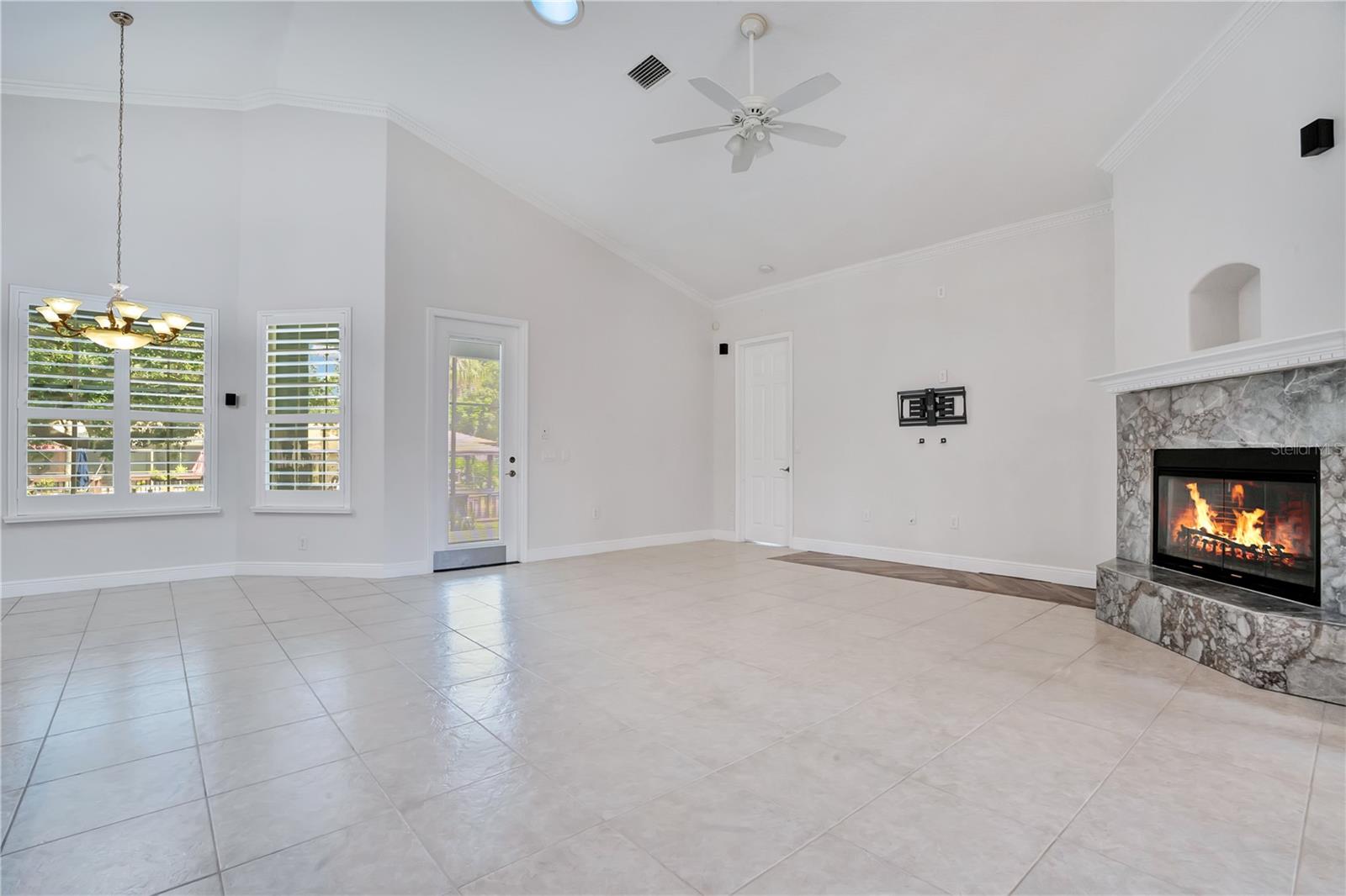 5365 Shady Oak Cir Property Photo 10
