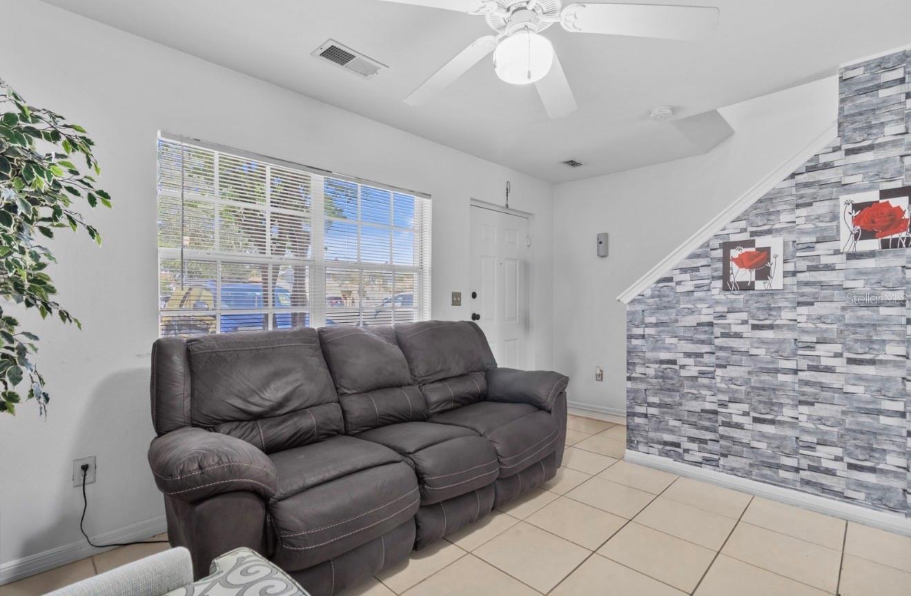 322 Cervantes Dr Property Photo 4