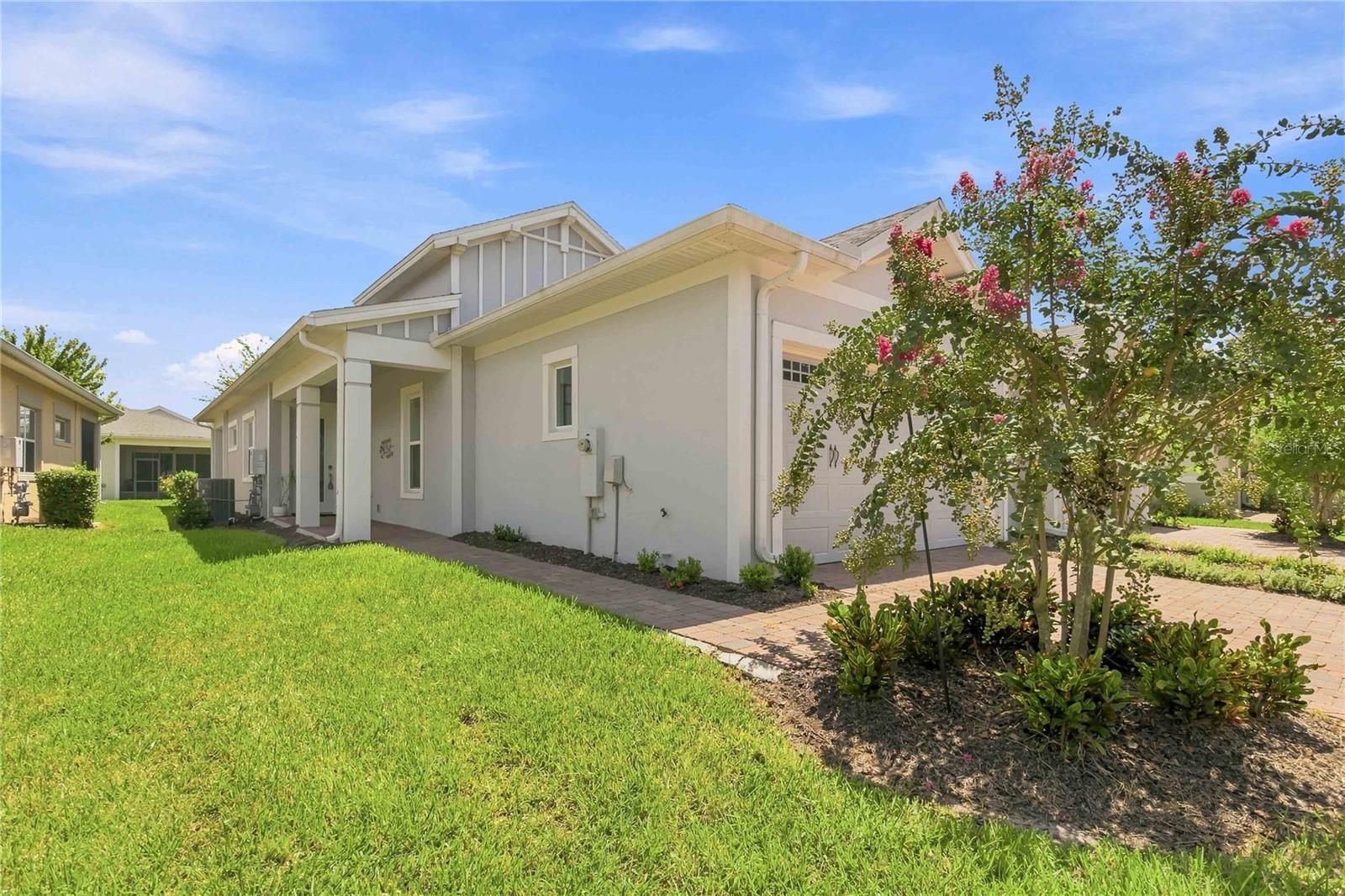 2374 Datura Loop Property Photo 5