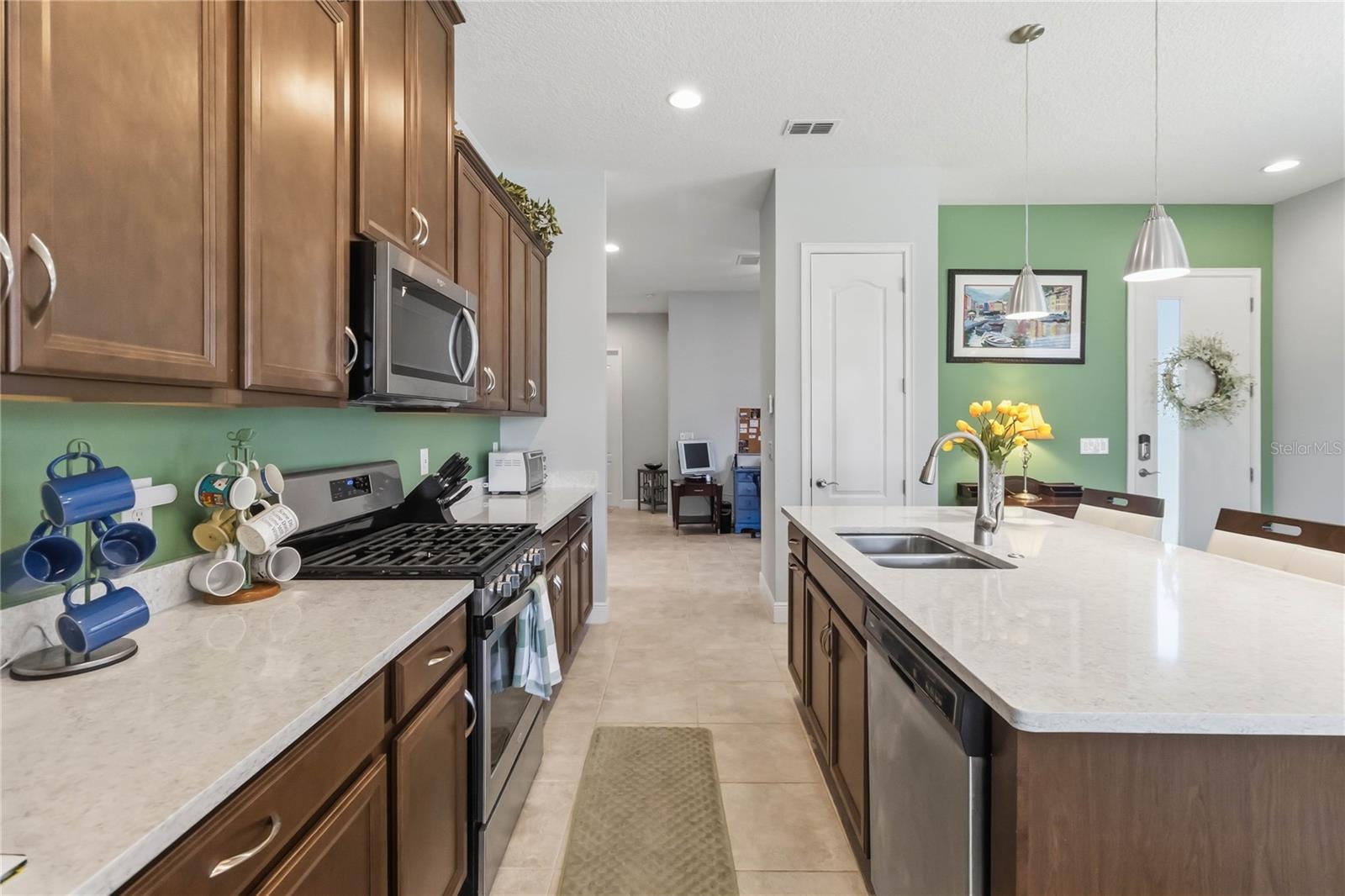 2374 Datura Loop Property Photo 17