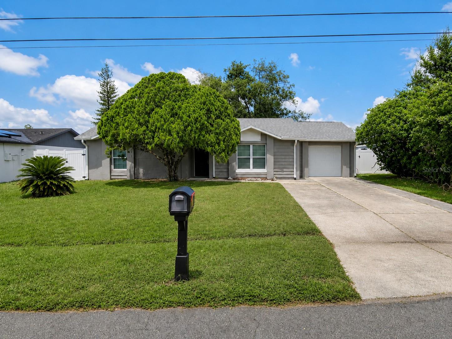 326 COLONADE CT Property Photo 1