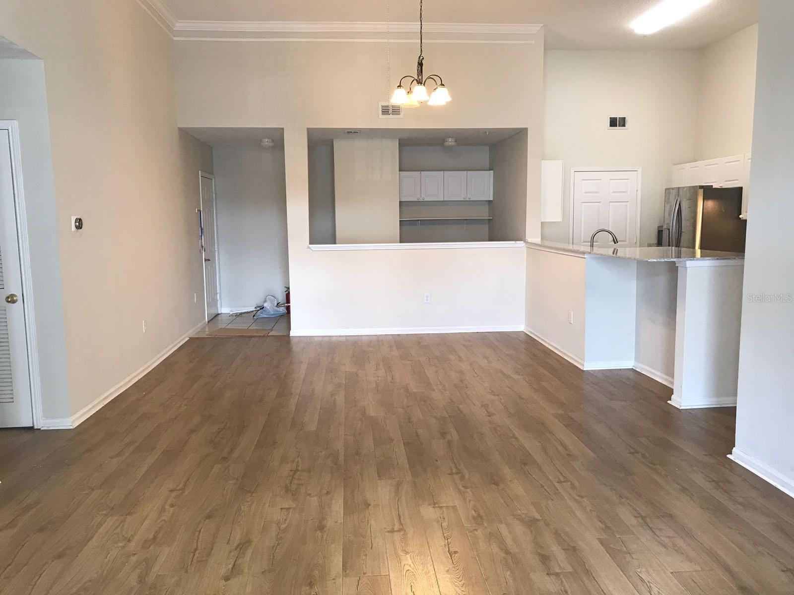 239 Longview Ave #201 Property Photo 10