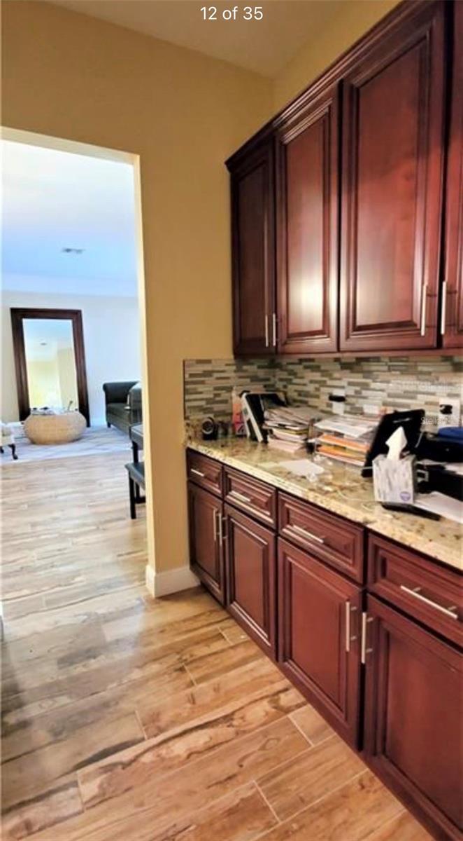 10914 Ledgement Ln Property Photo 17