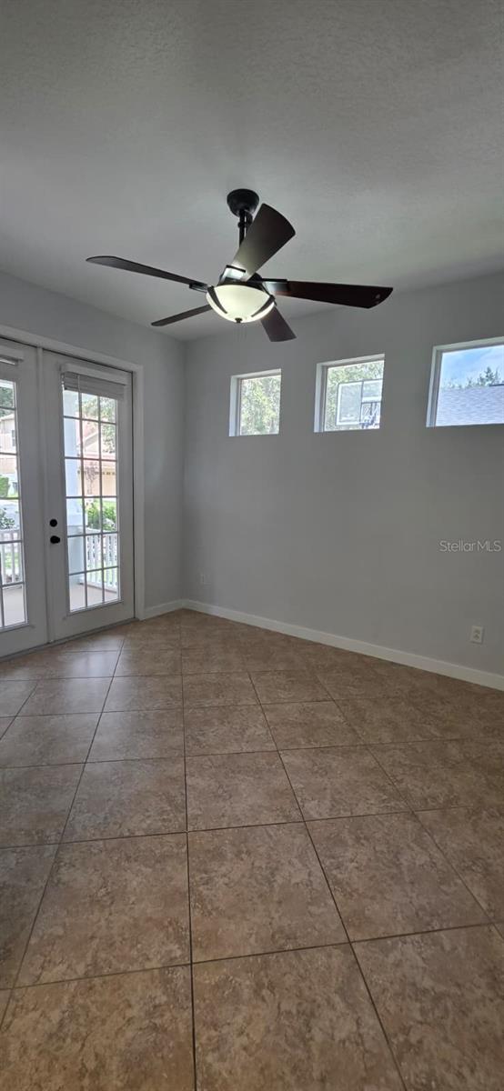 13414 Phoenix Dr Property Photo 7