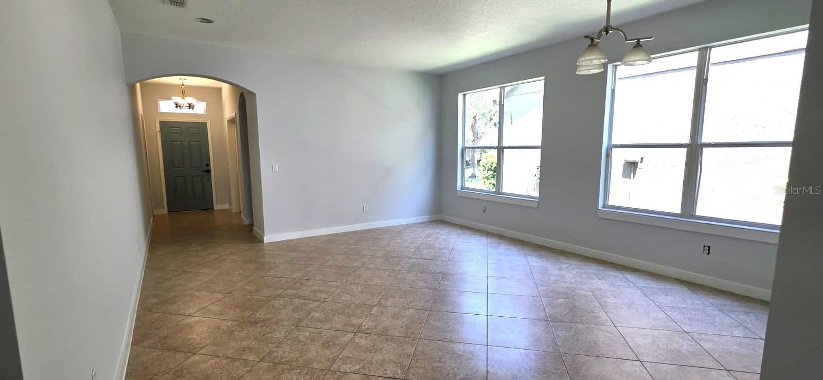 13414 Phoenix Dr Property Photo 10