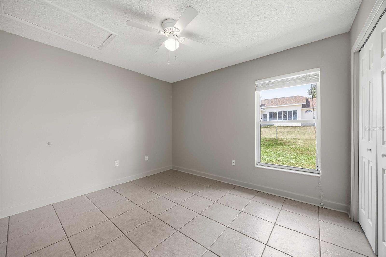 931 Oxford Way Property Photo 14