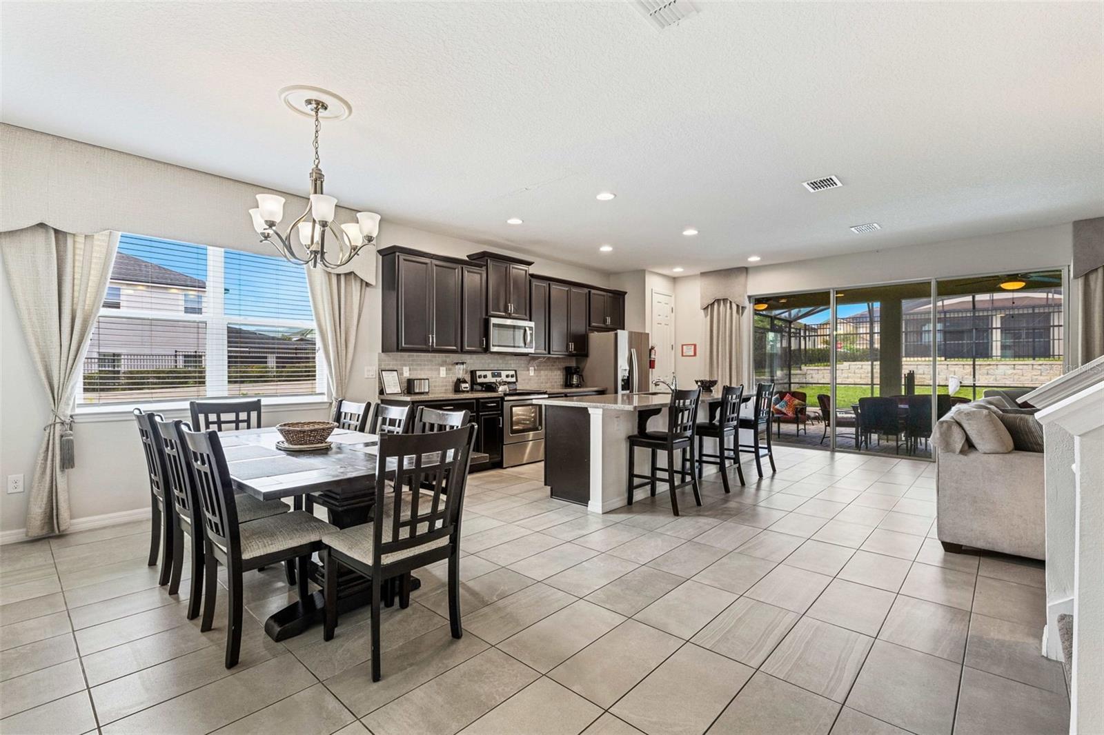 1832 Sandy Park Trl Property Photo 3
