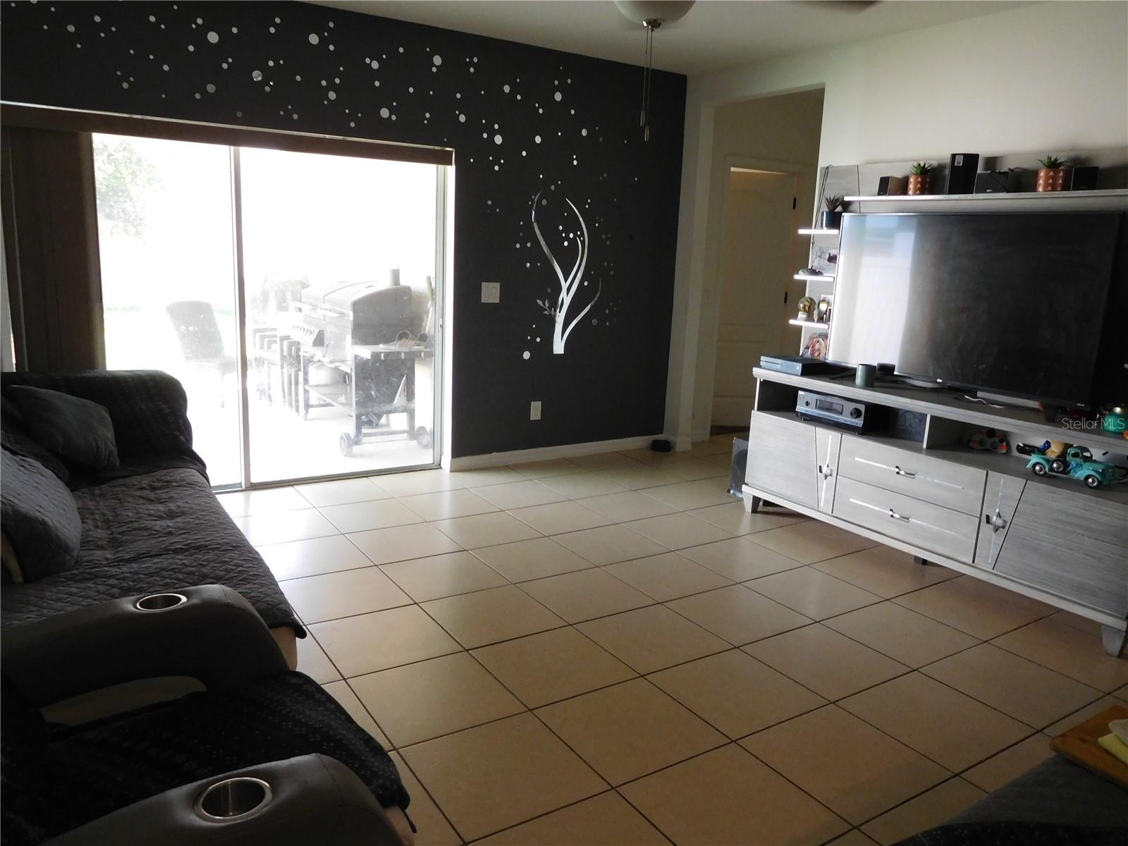 4767 Marcos Cir Property Photo 8