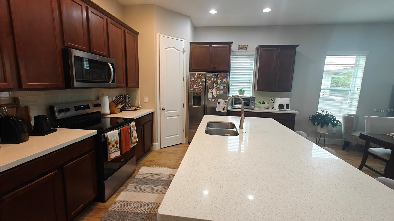 7960 Nemours Pkwy Property Photo 5