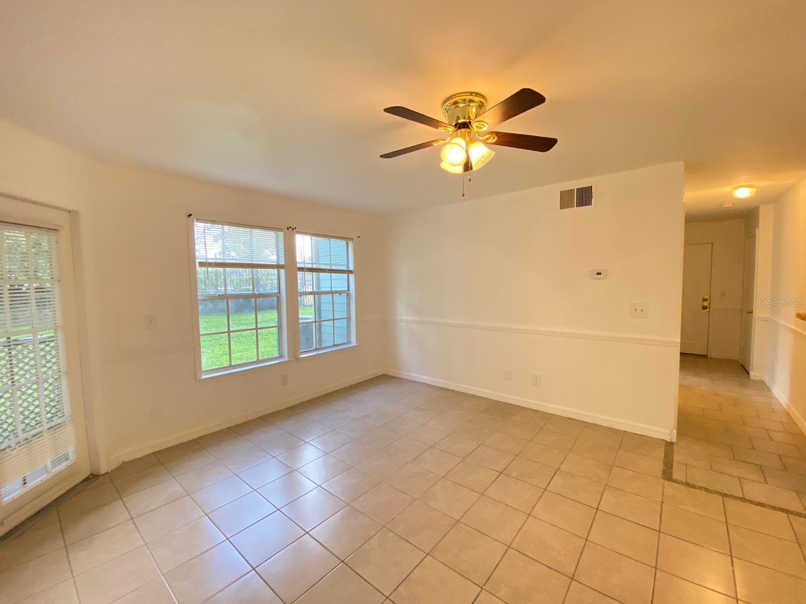 6166 Westgate Dr #103 Property Photo 11