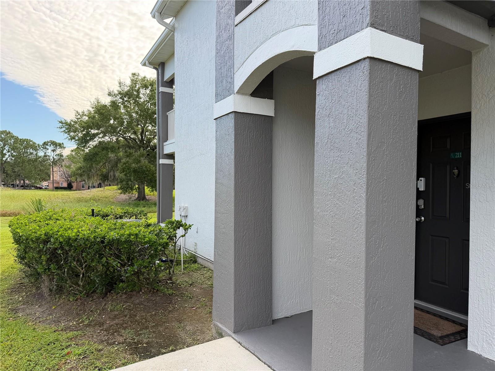 14037 Fairway Island Dr #211 Property Photo 3