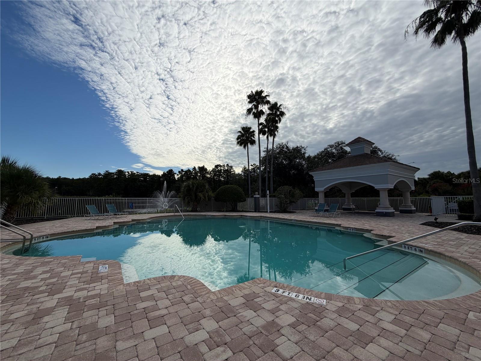 14037 Fairway Island Dr #211 Property Photo 16