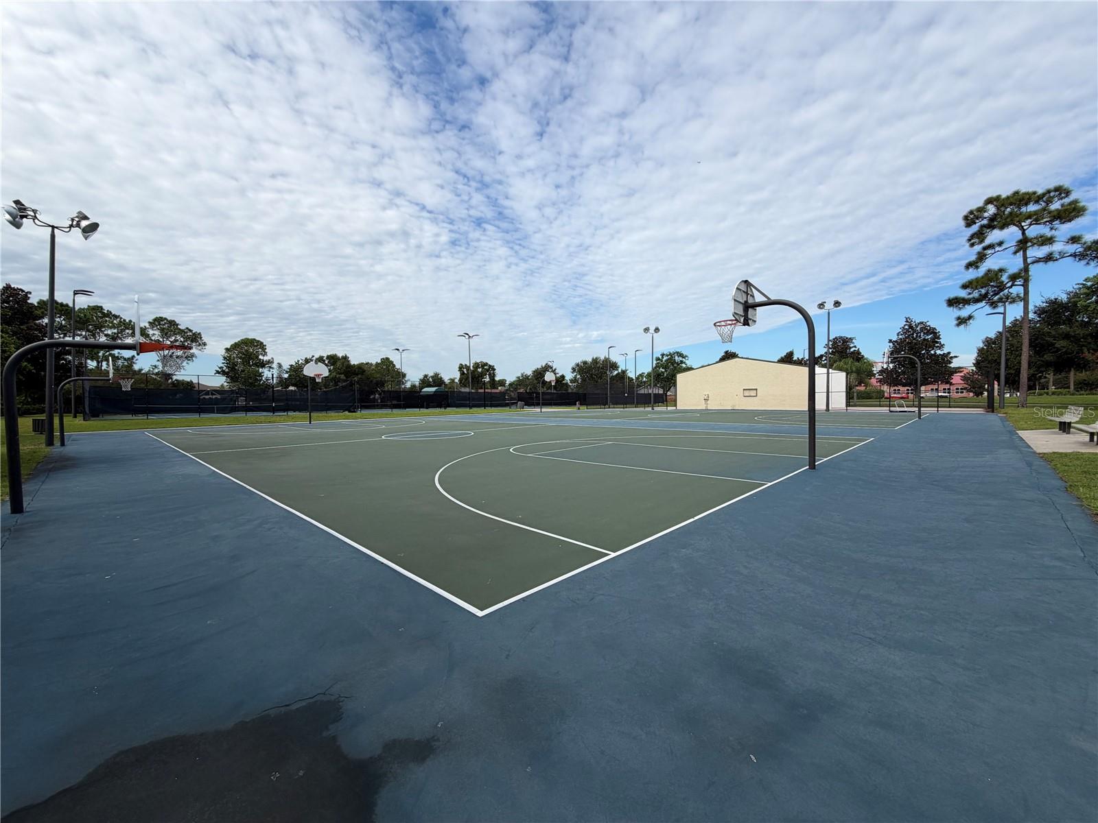 14037 Fairway Island Dr #211 Property Photo 32