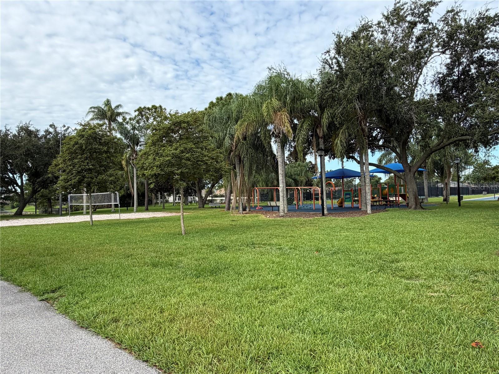 14037 Fairway Island Dr #211 Property Photo 33