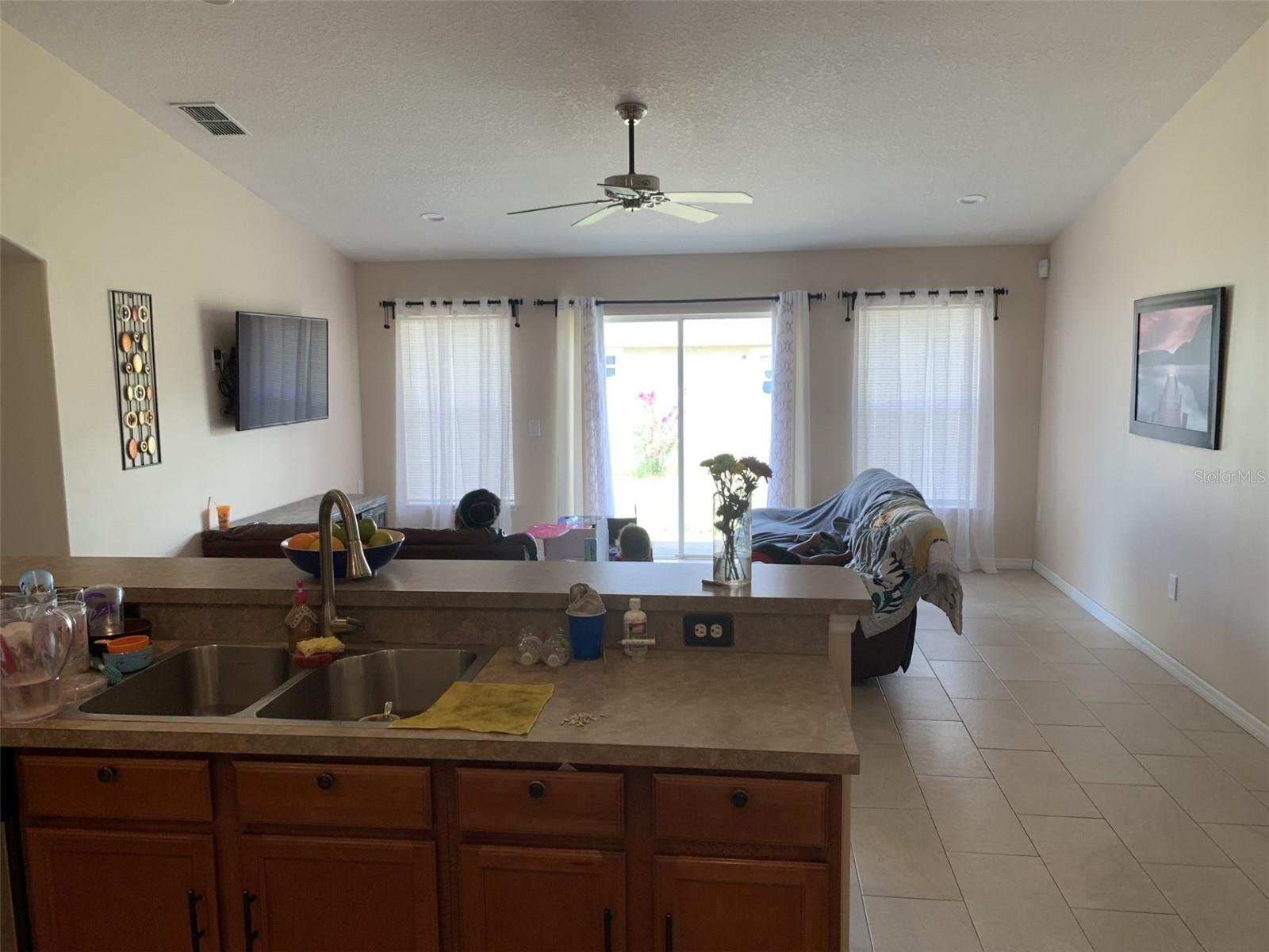 1734 Minnow Ct Property Photo 2
