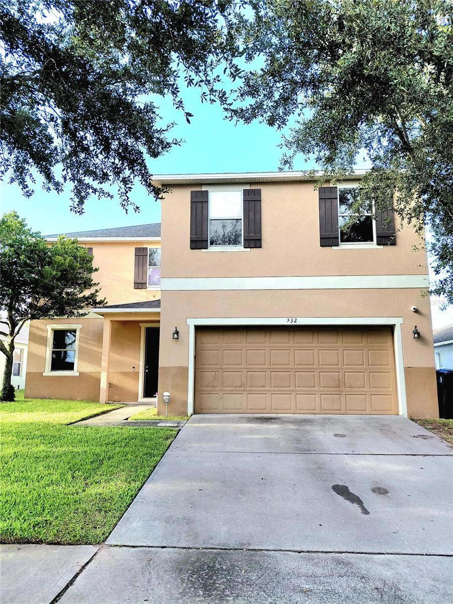 2324 PLANTATION OAK DR Property Photo 1